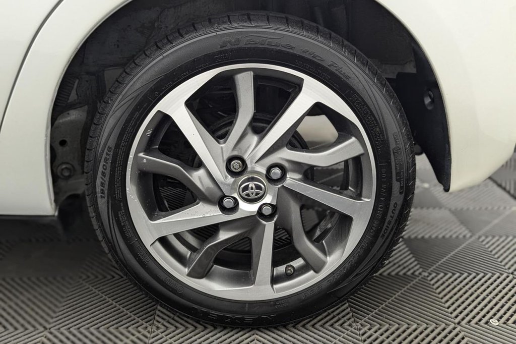 USED 2019 69 TOYOTA YARIS 1.5 VVT-I Y20 5d 110 BHP DAB Bluetooth