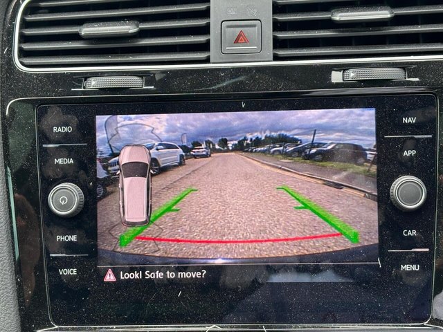 2017 Volkswagen Golf - Photo 4