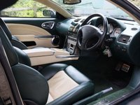 USED 2004 04 ASTON MARTIN VANQUISH 5.9 V12 2d 460 BHP FULL ASTON HISTORY, TWO TONE LEATHER, FASCIA COLOUR IN EXTERIOR COLOUR, PARK SENSORS, LINN 700 WATT AUDO, PENTLAND GREEN - STUNNING!!
