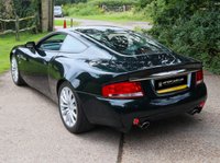 USED 2004 04 ASTON MARTIN VANQUISH 5.9 V12 2d 460 BHP FULL ASTON HISTORY, TWO TONE LEATHER, FASCIA COLOUR IN EXTERIOR COLOUR, PARK SENSORS, LINN 700 WATT AUDO, PENTLAND GREEN - STUNNING!!