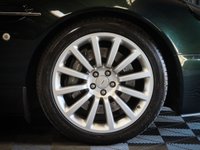 USED 2004 04 ASTON MARTIN VANQUISH 5.9 V12 2d 460 BHP FULL ASTON HISTORY, TWO TONE LEATHER, FASCIA COLOUR IN EXTERIOR COLOUR, PARK SENSORS, LINN 700 WATT AUDO, PENTLAND GREEN - STUNNING!!