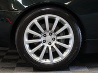 USED 2004 04 ASTON MARTIN VANQUISH 5.9 V12 2d 460 BHP FULL ASTON HISTORY, TWO TONE LEATHER, FASCIA COLOUR IN EXTERIOR COLOUR, PARK SENSORS, LINN 700 WATT AUDO, PENTLAND GREEN - STUNNING!!