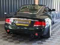 USED 2004 04 ASTON MARTIN VANQUISH 5.9 V12 2d 460 BHP FULL ASTON HISTORY, TWO TONE LEATHER, FASCIA COLOUR IN EXTERIOR COLOUR, PARK SENSORS, LINN 700 WATT AUDO, PENTLAND GREEN - STUNNING!!