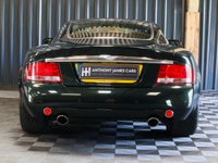 USED 2004 04 ASTON MARTIN VANQUISH 5.9 V12 2d 460 BHP FULL ASTON HISTORY, TWO TONE LEATHER, FASCIA COLOUR IN EXTERIOR COLOUR, PARK SENSORS, LINN 700 WATT AUDO, PENTLAND GREEN - STUNNING!!