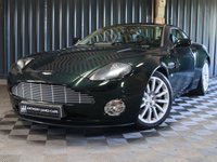 USED 2004 04 ASTON MARTIN VANQUISH 5.9 V12 2d 460 BHP FULL ASTON HISTORY, TWO TONE LEATHER, FASCIA COLOUR IN EXTERIOR COLOUR, PARK SENSORS, LINN 700 WATT AUDO, PENTLAND GREEN - STUNNING!!