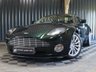 USED 2004 04 ASTON MARTIN VANQUISH 5.9 V12 2d 460 BHP FULL ASTON HISTORY, TWO TONE LEATHER, FASCIA COLOUR IN EXTERIOR COLOUR, PARK SENSORS, LINN 700 WATT AUDO, PENTLAND GREEN - STUNNING!!