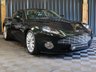 USED 2004 04 ASTON MARTIN VANQUISH 5.9 V12 2d 460 BHP FULL ASTON HISTORY, TWO TONE LEATHER, FASCIA COLOUR IN EXTERIOR COLOUR, PARK SENSORS, LINN 700 WATT AUDO, PENTLAND GREEN - STUNNING!!