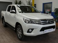 USED 2020 20 TOYOTA HI-LUX 2.4 INVINCIBLE 4WD D-4D DCB 147 BHP STUNNING EXAMPLE SAT NAV REAR CAMERA ANDROID APPLE CARPLAY REAR VIEW CAMERA 1 OWNER EXCELLENT SERVICE HISTORY TOYOTA WARRANTY TILL JULY 2030