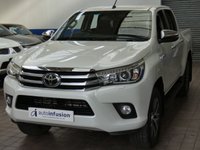 USED 2020 20 TOYOTA HI-LUX 2.4 INVINCIBLE 4WD D-4D DCB 147 BHP STUNNING EXAMPLE SAT NAV REAR CAMERA ANDROID APPLE CARPLAY REAR VIEW CAMERA 1 OWNER EXCELLENT SERVICE HISTORY TOYOTA WARRANTY TILL JULY 2030