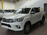 USED 2020 20 TOYOTA HI-LUX 2.4 INVINCIBLE 4WD D-4D DCB 147 BHP STUNNING EXAMPLE SAT NAV REAR CAMERA ANDROID APPLE CARPLAY REAR VIEW CAMERA 1 OWNER EXCELLENT SERVICE HISTORY TOYOTA WARRANTY TILL JULY 2030