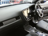 USED 2021 21 MITSUBISHI OUTLANDER 2.4 PHEV DYNAMIC 5d 222 BHP 4WD APP SAT NAV LEATHER HEATED SEATS REAR VIEW CAMERA 1 OWNER SERVICE HISTORY MITSUBISHI WARRANTY TILL MAY 2026