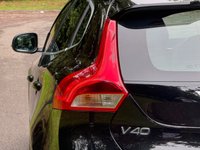 USED 2017 17 VOLVO V40 2.0 D2 INSCRIPTION 5d 118 BHP 