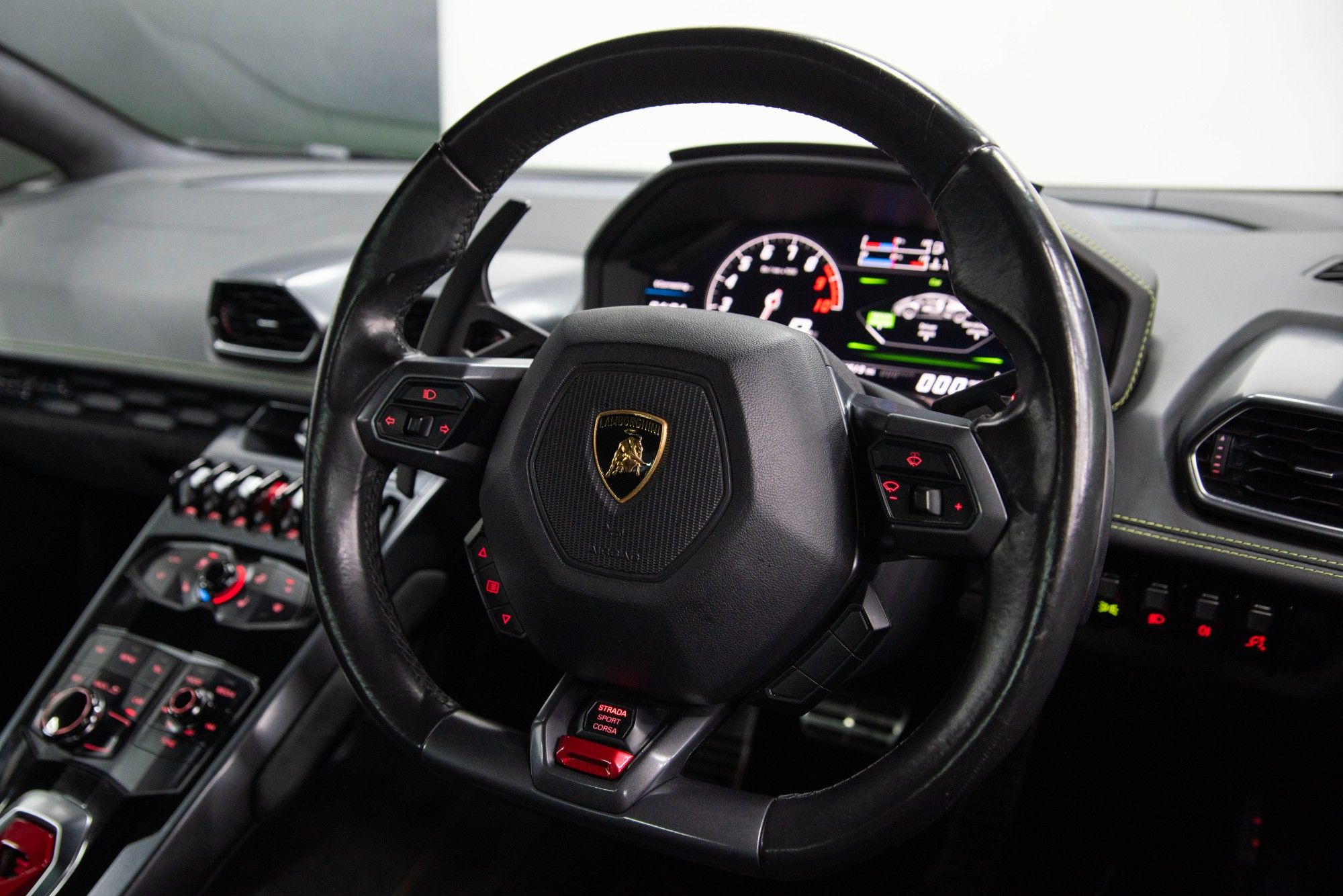 USED 2014 64 LAMBORGHINI HURACAN LP 610-4 S-A  Coupe