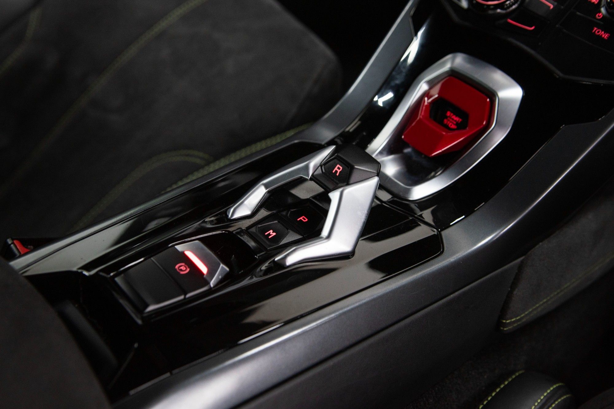 USED 2014 64 LAMBORGHINI HURACAN LP 610-4 S-A  Coupe
