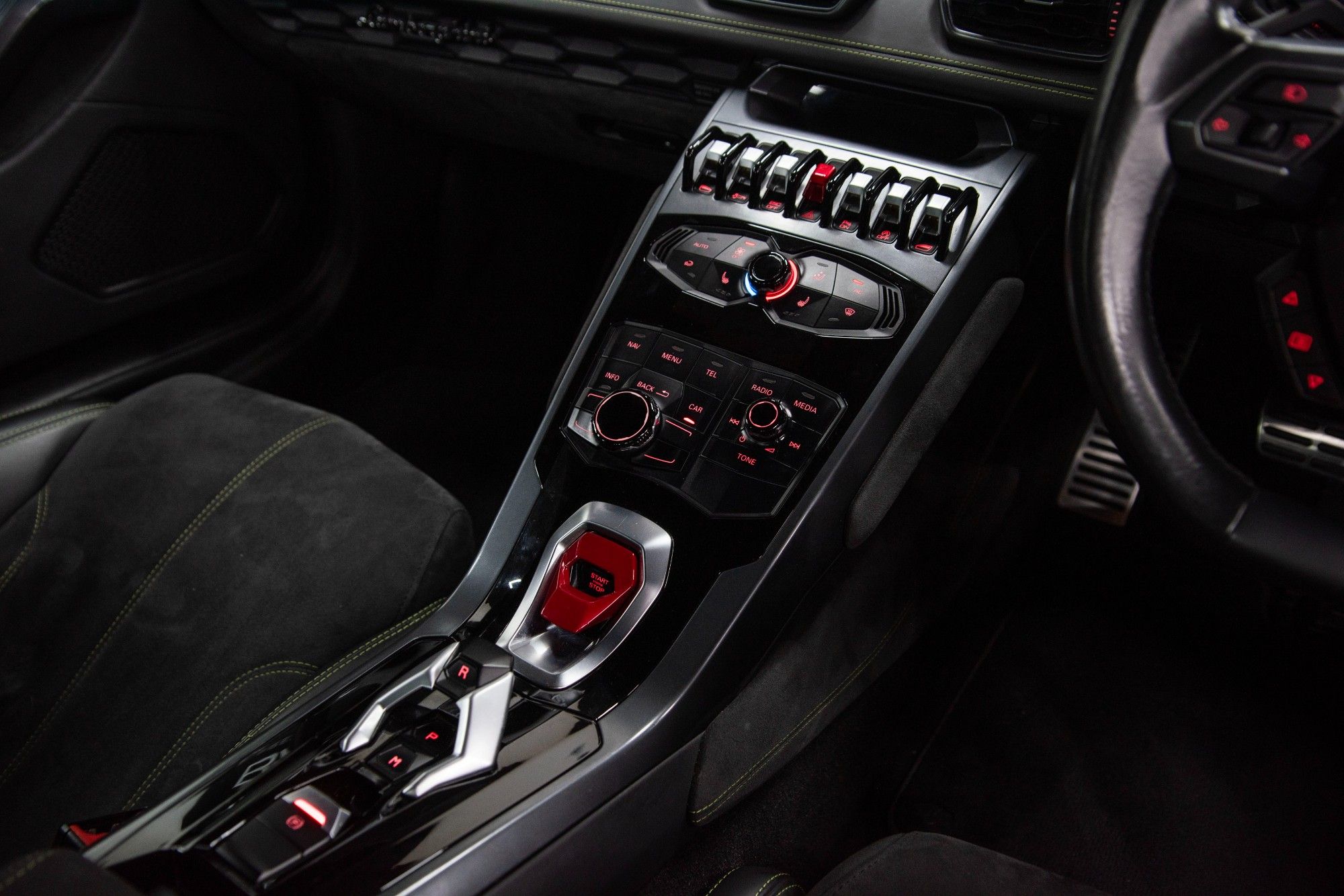 USED 2014 64 LAMBORGHINI HURACAN LP 610-4 S-A  Coupe