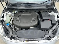 USED 2017 17 VOLVO V40 2.0 D2 R-DESIGN 5d 118 BHP 2 KEYS, CRUISE, CLIMATE