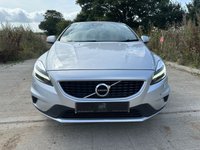 USED 2017 17 VOLVO V40 2.0 D2 R-DESIGN 5d 118 BHP 2 KEYS, CRUISE, CLIMATE