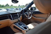 USED 2017 S PORSCHE MACAN 3.0 D S PDK 5d 258 BHP PAN ROOF / REV CAM / BLACK PK