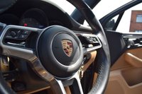 USED 2017 S PORSCHE MACAN 3.0 D S PDK 5d 258 BHP PAN ROOF / REV CAM / BLACK PK