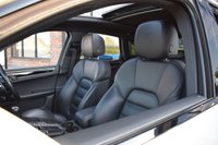 USED 2019 W PORSCHE MACAN 3.0 S PDK 5d 349 BHP PAN ROOF / SPORTS EXHAUST