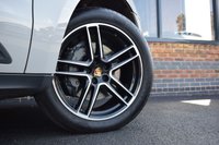 USED 2019 W PORSCHE MACAN 3.0 S PDK 5d 349 BHP PAN ROOF / SPORTS EXHAUST