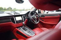 USED 2015 65 PORSCHE MACAN 3.0 D S PDK 5d 258 BHP PAN ROOF / AIR SUS / CARBON