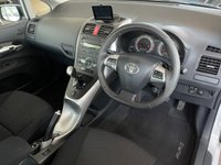 USED 2012 62 TOYOTA AURIS 1.6 TR VALVEMATIC MM  5d 132 BHP 2 Keys | 2 Owners | 6 Services
