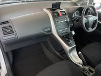 USED 2012 62 TOYOTA AURIS 1.6 TR VALVEMATIC MM  5d 132 BHP 2 Keys | 2 Owners | 6 Services