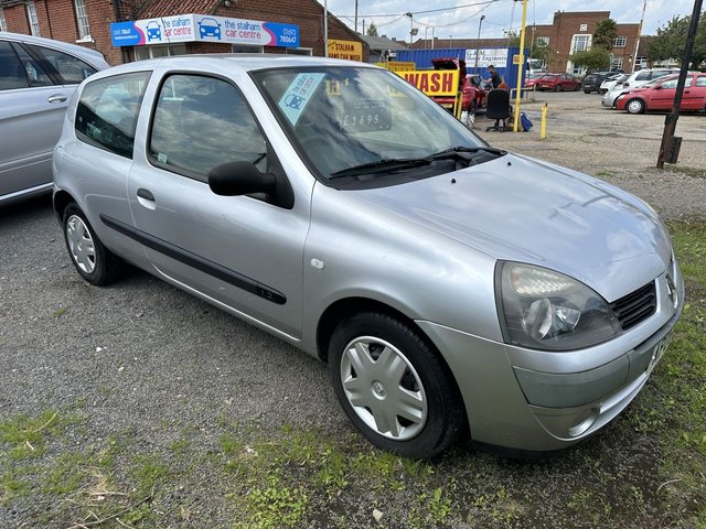 2005 05 Renault Clio 1.1 RUSH AUTHENTIQUE 8V 3d 58 BHP