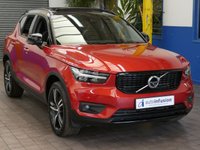 USED 2020 70 VOLVO XC40 1.5 RECHARGE T5 R-DESIGN 5d 258 BHP SAT NAV PANORAMIC SUNROOF 360 CAMERA PARK ASSIST SMARTPHONE INTEGRATION ANDROID APPLE CARPLAY HARMAN KARDON SOUND SYSTEM 1 OWNER SERVICE HISTORY WARRANTY