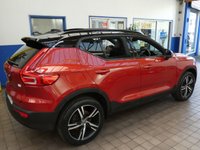 USED 2020 70 VOLVO XC40 1.5 RECHARGE T5 R-DESIGN 5d 258 BHP SAT NAV PANORAMIC SUNROOF 360 CAMERA PARK ASSIST SMARTPHONE INTEGRATION ANDROID APPLE CARPLAY HARMAN KARDON SOUND SYSTEM 1 OWNER SERVICE HISTORY WARRANTY
