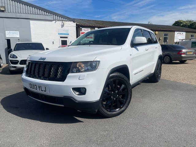 View our JEEP GRAND CHEROKEE