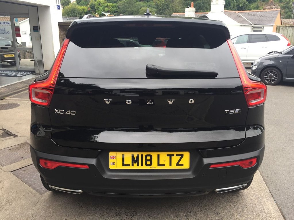 USED 2018 18 VOLVO XC40 2.0 T5 FIRST EDITION AWD 5d 247 BHP FIRST EDITION