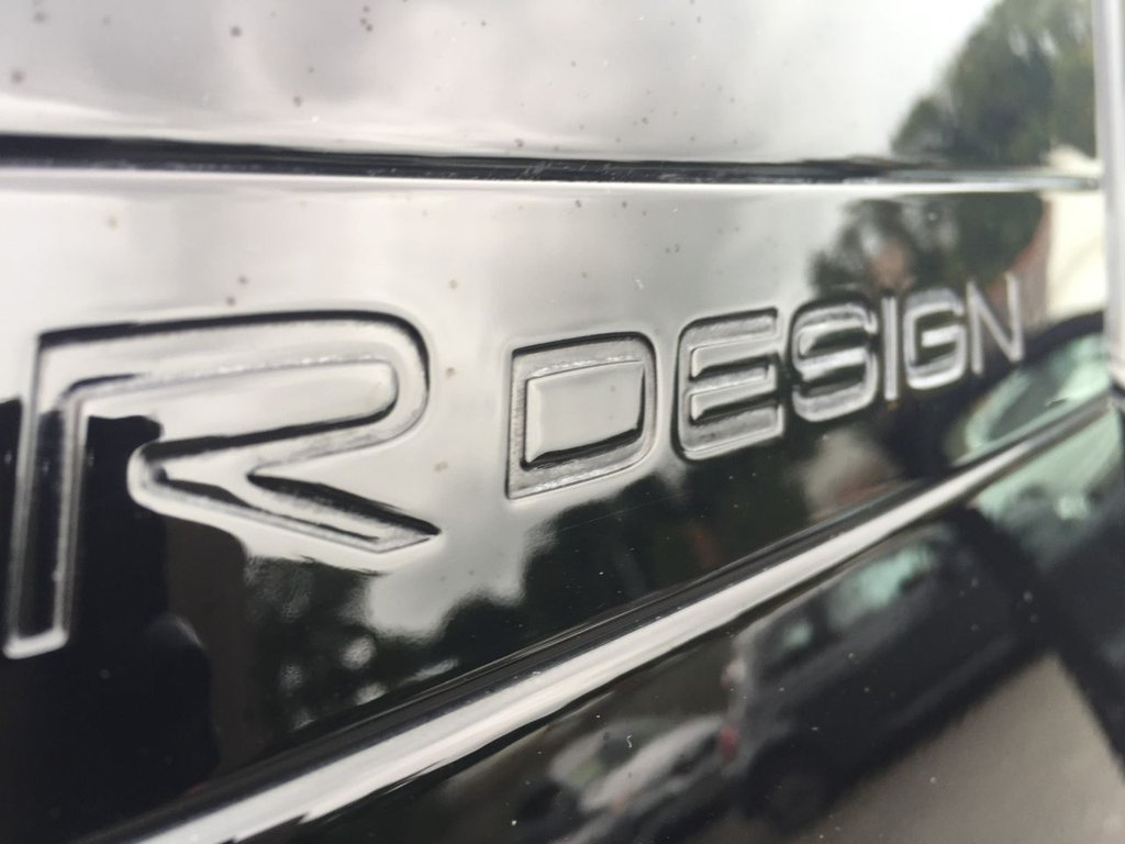 USED 2018 18 VOLVO XC40 2.0 T5 FIRST EDITION AWD 5d 247 BHP FIRST EDITION