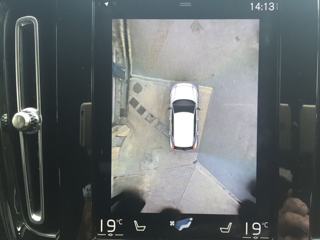 USED 2018 18 VOLVO XC40 2.0 T5 FIRST EDITION AWD 5d 247 BHP FIRST EDITION