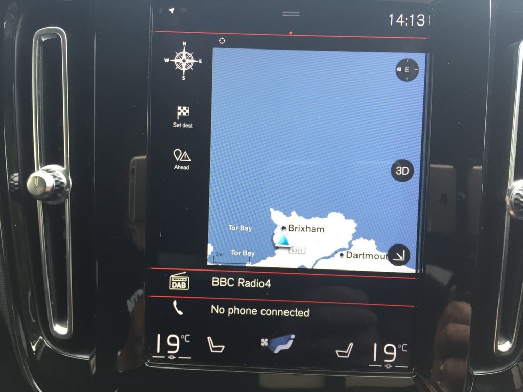 USED 2018 18 VOLVO XC40 2.0 T5 FIRST EDITION AWD 5d 247 BHP FIRST EDITION