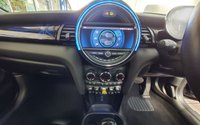 USED 2020 70 MINI ELECTRIC 135kW Cooper S Level 3 33kWh 3dr Auto STUNNING EXAMPLE BIG SPEC SAT NAV PANORAMIC SUNROOF HEAD UP DISPLAY LEATHER HEATED SEATS HARMAN KARDON SOUND SYSTEM GENUINE LOW MILEAGE