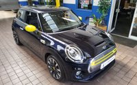 USED 2020 70 MINI ELECTRIC 135kW Cooper S Level 3 33kWh 3dr Auto STUNNING EXAMPLE BIG SPEC SAT NAV PANORAMIC SUNROOF HEAD UP DISPLAY LEATHER HEATED SEATS HARMAN KARDON SOUND SYSTEM GENUINE LOW MILEAGE