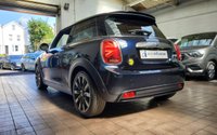 USED 2020 70 MINI ELECTRIC 135kW Cooper S Level 3 33kWh 3dr Auto STUNNING EXAMPLE BIG SPEC SAT NAV PANORAMIC SUNROOF HEAD UP DISPLAY LEATHER HEATED SEATS HARMAN KARDON SOUND SYSTEM GENUINE LOW MILEAGE