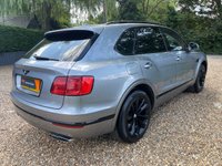 USED 2017 17 BENTLEY BENTAYGA 4.0 V8 D 5d 430 BHP FULL BENTLEY SERVICE HISTORY