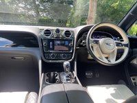 USED 2017 17 BENTLEY BENTAYGA 4.0 V8 D 5d 430 BHP FULL BENTLEY SERVICE HISTORY