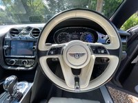 USED 2017 17 BENTLEY BENTAYGA 4.0 V8 D 5d 430 BHP FULL BENTLEY SERVICE HISTORY
