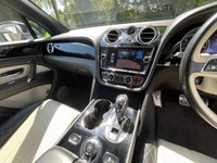 USED 2017 17 BENTLEY BENTAYGA 4.0 V8 D 5d 430 BHP FULL BENTLEY SERVICE HISTORY