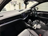 USED 2020 12 VOLKSWAGEN TOUAREG 3.0 V6 R-LINE TECH TSI 5d 336 BHP 3D MAP VIEW+20" ALLOYS+CAMERA
