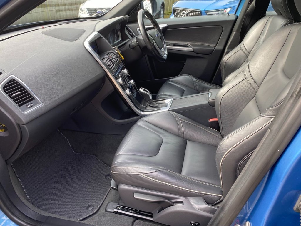 USED 2014 64 VOLVO XC60 2.4 D5 R-DESIGN LUX NAV AWD 5d 212 BHP HIGH SPECIFICATION R DESIGN XC60