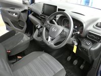 USED 2022 22 VAUXHALL COMBO LIFE 1.5 SE XL S/S 5d 101 BHP 7 SEATS REAR VIEW CAMERA CRUISE CONTROL PARKING SENSORS 1 OWNER GENUINE LOW MILEAGE VAUXHALL WARRANTY