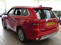 USED 2020 20 MITSUBISHI OUTLANDER 2.4 PHEV EXCEED SAFETY 5d 222 BHP SAT NAV LEATHER HEATED SEATS REAR VIEW CAMERA PARKING SENSORS 1 OWNER SERVICE HISTORY MITSUBISHI WARRANTY TILL JUNE 2025