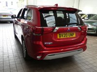 USED 2020 20 MITSUBISHI OUTLANDER 2.4 PHEV EXCEED SAFETY 5d 222 BHP SAT NAV LEATHER HEATED SEATS REAR VIEW CAMERA PARKING SENSORS 1 OWNER SERVICE HISTORY MITSUBISHI WARRANTY TILL JUNE 2025