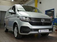 USED 2021 21 VOLKSWAGEN TRANSPORTER SHUTTLE 2.0 SHUTTLE SE TDI 5d 148 BHP 8 SEAT ANDROID APPLE CARPLAY AC CRUISE CONTROL PARKING SENSORS 1 OWNER GENUINE LOW MILES
