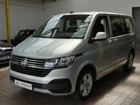 USED 2021 21 VOLKSWAGEN TRANSPORTER SHUTTLE 2.0 SHUTTLE SE TDI 5d 148 BHP 8 SEAT ANDROID APPLE CARPLAY AC CRUISE CONTROL PARKING SENSORS 1 OWNER GENUINE LOW MILES